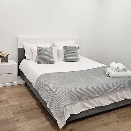 Apartamento T3 Em Lisboa/ Келуш Экстерьер фото