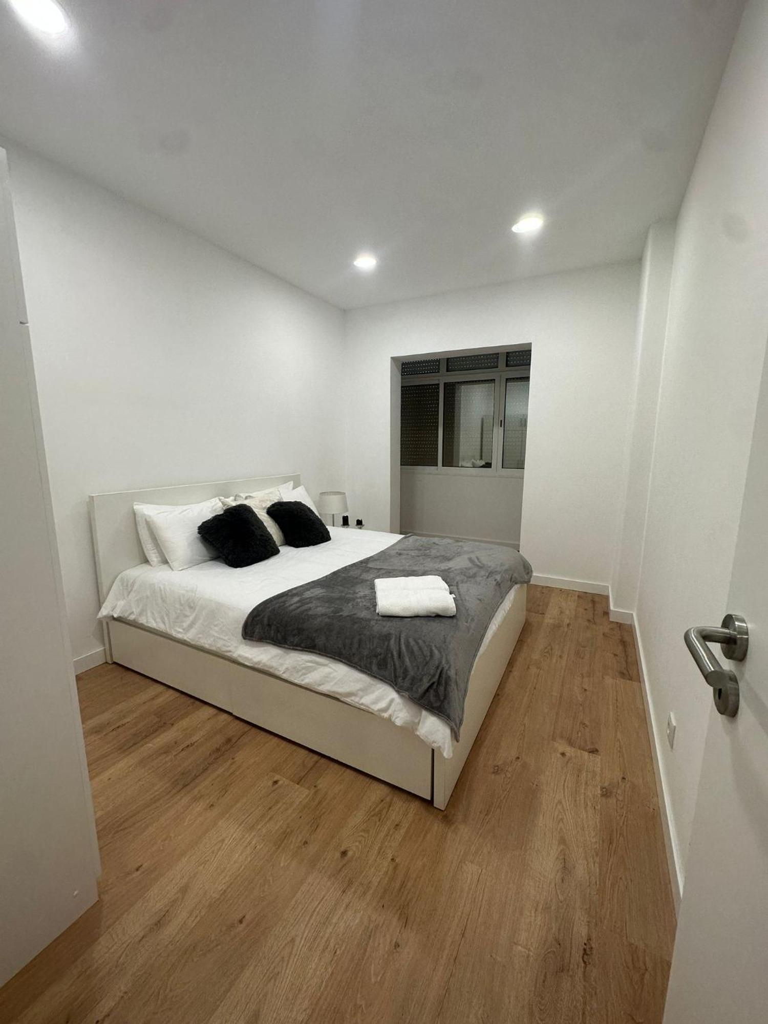 Apartamento T3 Em Lisboa/ Келуш Экстерьер фото